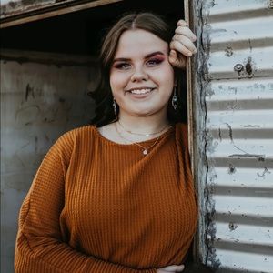 Meet your Posher, Reagan